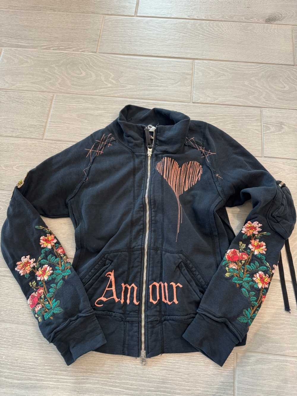 JOHNNY WAS Zip Up Sweatshirt Jacket Amour Embroidered Boho Size Small GUC